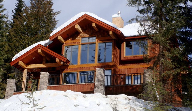 Family Friendly Mountain View Luxury Chalet
