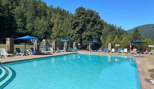 Family Retreat | Pool, Hot tub and Lake Access