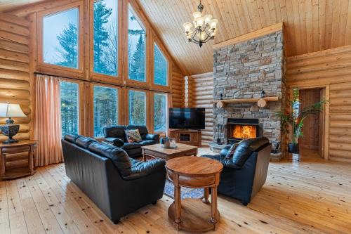 Fiddler Lake Resort - Deer 80