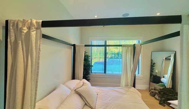 FIFA World Cup. Brand new 6 BD, 8 BA, Whiskey Room, Games room+ more