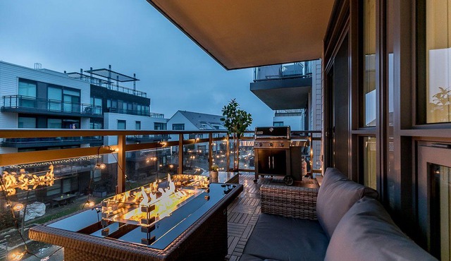 Fire & Ice Spa Getaway w/Private Sauna
