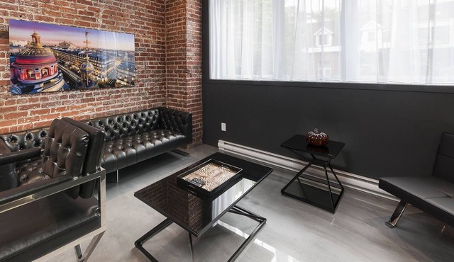 Fully Equipped Apartment near Mont-Royal