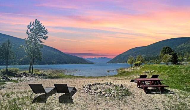 Garden View Room in Lake House