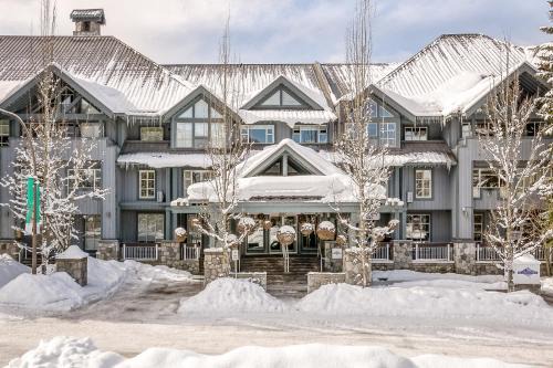 Glacier Lodge