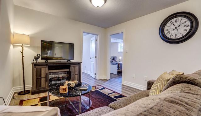 GLOBALSTAY. New 4Bd Basement in Port Elgin. Close to the Beach