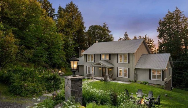 [Goldenwood] Luxury 5 BR Winter Retreat, Fireplace