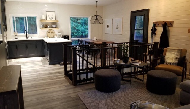 Gooderham Lakehouse - Enjoy the peace, tranquility and northern air.