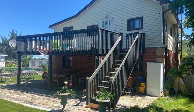 Gorgeous Cozy 5 Bedroom Cottage at Rice Lake!