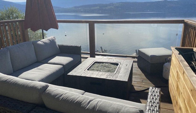 Gorgeous Waterfront cottage in sunny West Kelowna on Okanagan lake