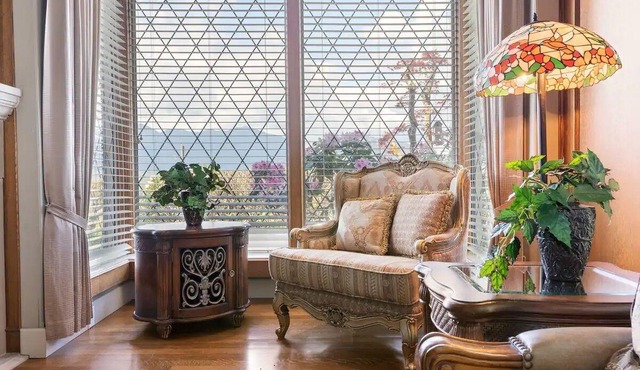 Grand English Style Home on Chilliwack Mountain