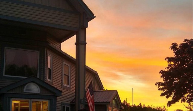 Granite Town Hotel