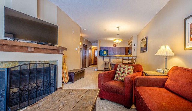 Ground floor 2 bedroom condo, very close to ski-in/out trails