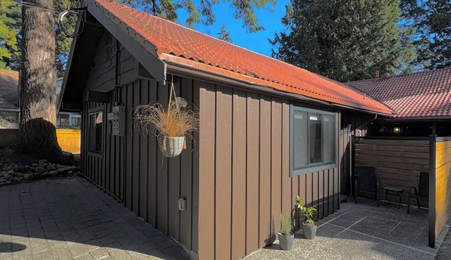 Guesthouse in North Vancouver
