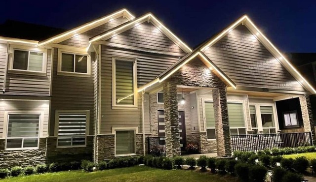 Guildford Cozy Stay - Perfect Location to Access Major Vancouver Attractions
