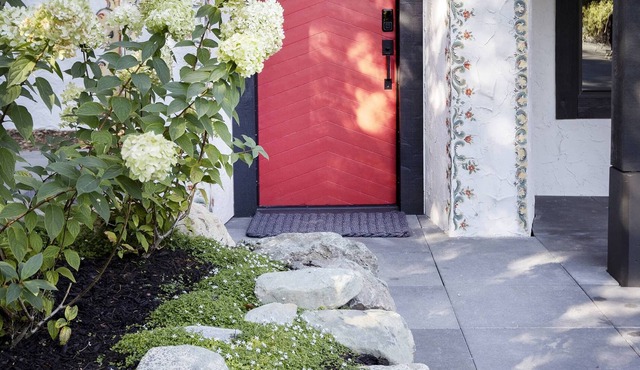 Haus Heidi - Luxury Chalet near Whistler Village, renovated by Sarah Richardson!
