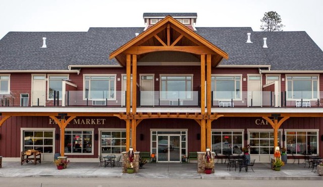 Hillcrest Farm Market B&B
