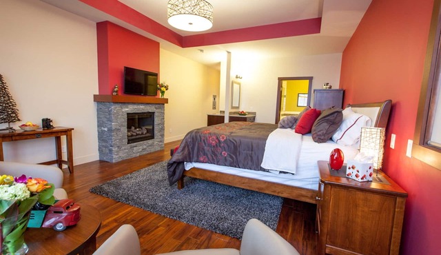 Hillcrest Farm Market B&B