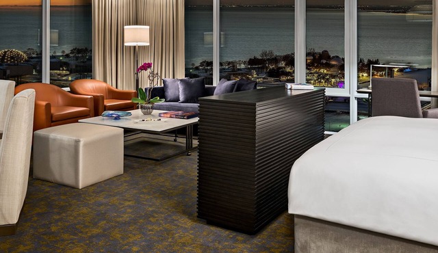 Hotel X Toronto, a Destination by Hyatt Hotel