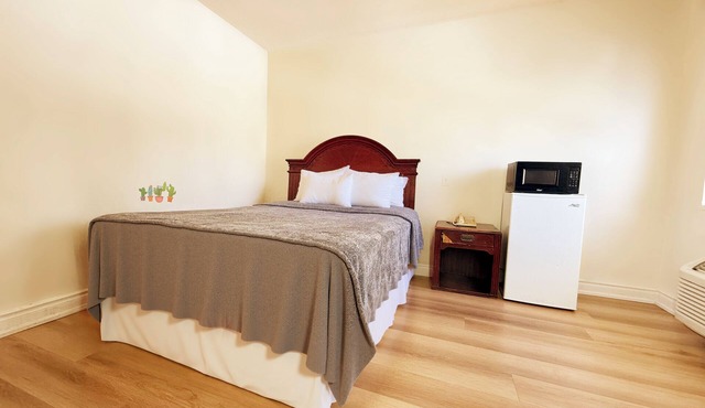 Idlewood Inn