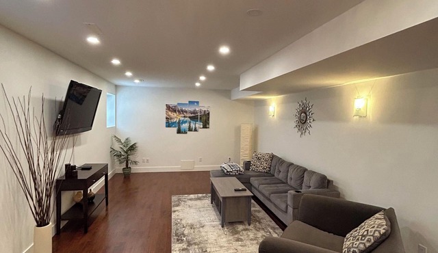 Immaculately Clean 2-Bedroom Suite in Serene Rural Setting (Reg # H706197976)