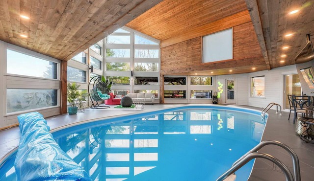 Indoor Heated Pool Outdoor Hot Tub Sports Building 15 acres Woodlands