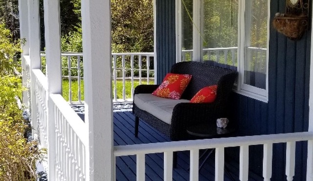 Inspired by the sea! Total relaxation in the heart of the Trinity Bight!