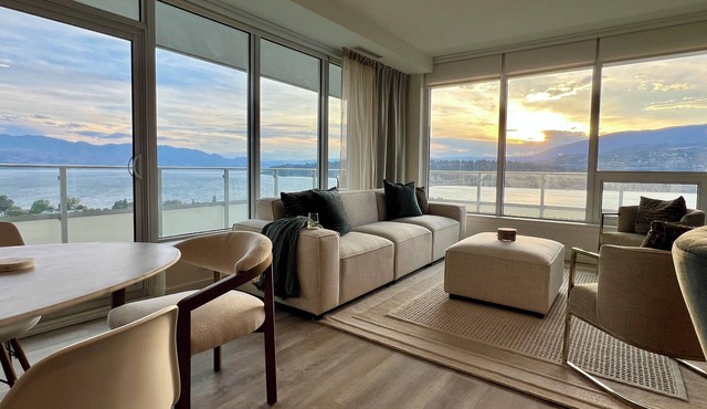Kelowna With Stunning Lake Views