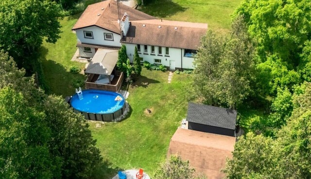 La-Datcha Cottage,Hot Tub,Sauna,Pool,20 AcresLand