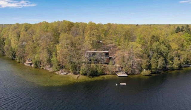 Lake House Wood Sauna & Hot Tub