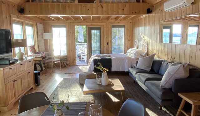 Lake Rosseau Island Cabin on the Water - BOAT ACCESS only!