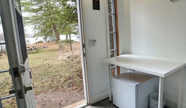 Lakefront Glamping Cabin for Family Getaways on Golden Lake
