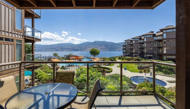 Lakefront Resort Condo with Pool