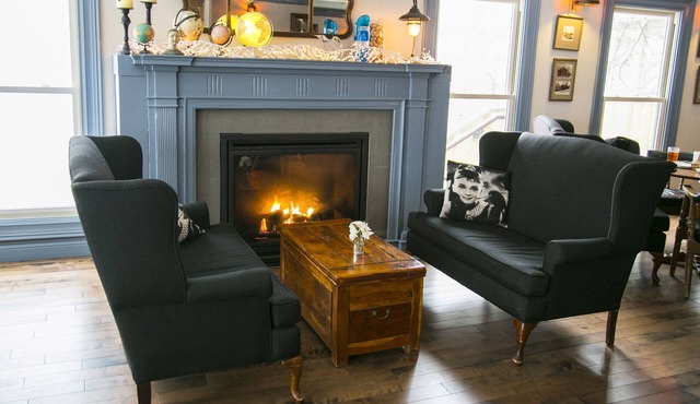 Lane's Privateer Inn