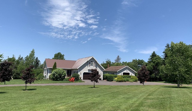Large 3 Bedroom Home + NEW 2021 2 Bedrooms aprtmt for add’l fee$ per night