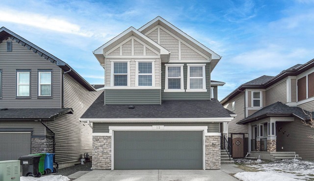 Large new family home near Airport and mall! I AC I Garage I Sleep 16+