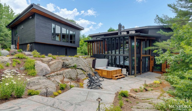 Located just 90 minutes north of Toronto in the southernmost region of Muskoka!