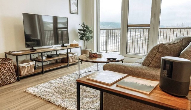 Lofty Lookout - 2 Bed, 2 Bath Luxury DT