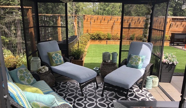 Lux 3 Bedroom Suite - Bear Mountain - Rainforest Retreat, Victoria, BC,