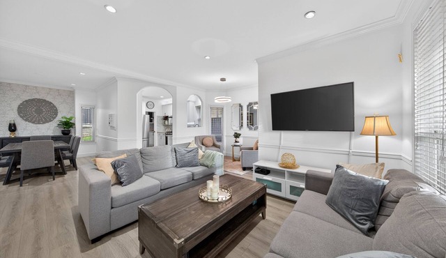 Luxury Delta House with all King Beds | 5 Bedrooms