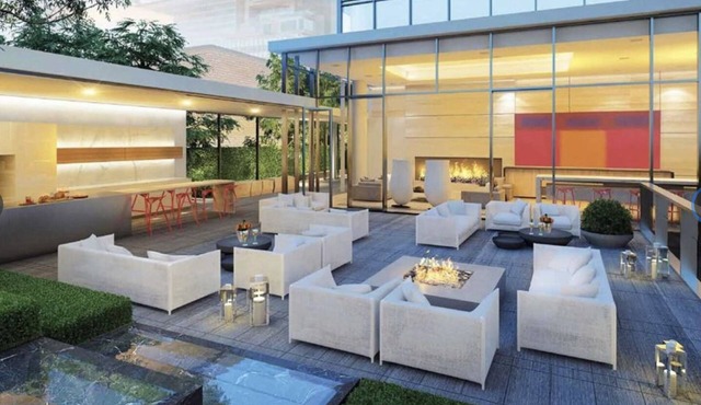 Luxury Executive Condo in Yorkville