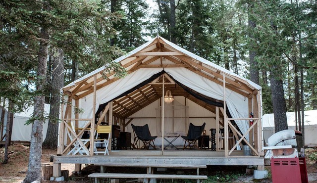 Luxury Tent Rental for Unique Romantic Getaway in Sundridge, Ontario