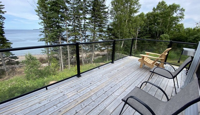 Magical Modern Beach House on Bras D'or Lakes/Surround Deck/Newly Built