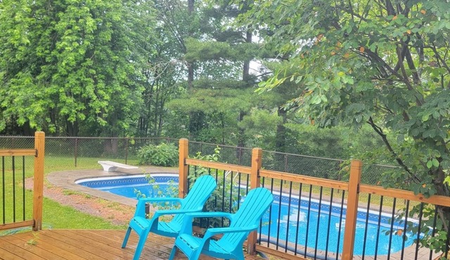 Maison au Bord de L'eau à Coté du Parc de la Gatineau