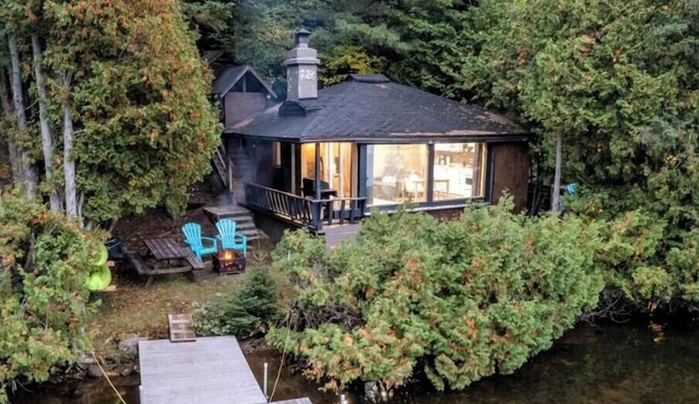 Mini-chalet bord de l`eau à louer dans les Laurentides