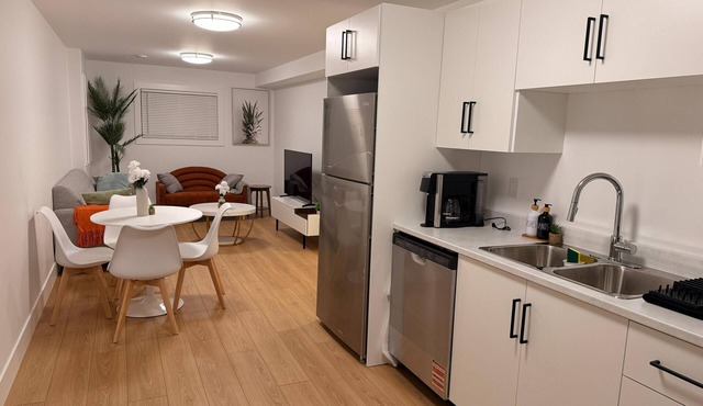 Modern 2-BR Hideaway Near Kenmount Road, 15mins to Downtown St John's
