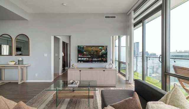 Modern 2BR Haven, Luxury Stay in Financial Dist