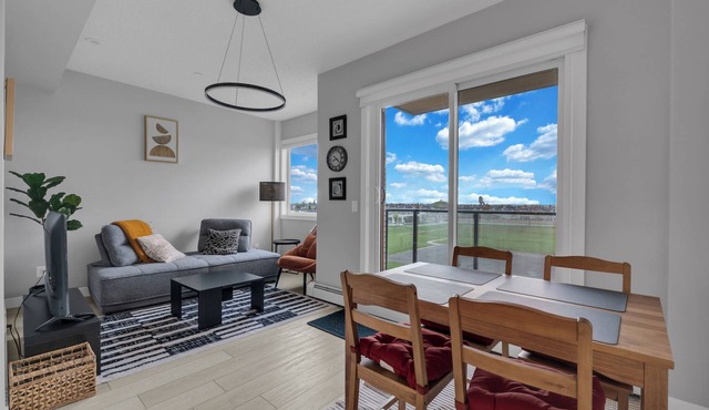 Modern 2BR Suite with Underground Parking in SW Calgary in Calgary