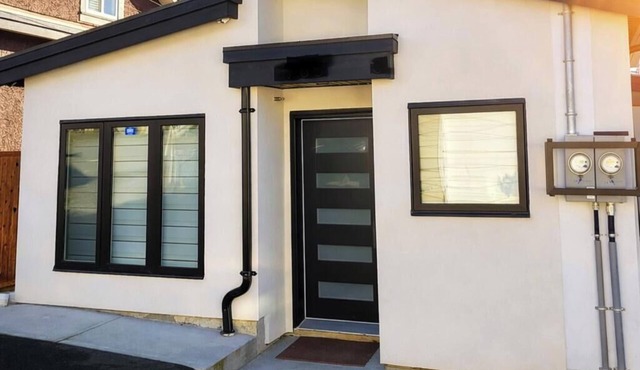 Modern 2BR Whole Home in Vancouver | Near Airport & Downtown