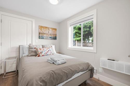 Modern 3BR Lane House Vancouver