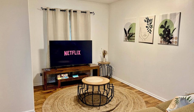 Modern Abbotsford Retreat | Private Suite Near Downtown | Sleeps 4